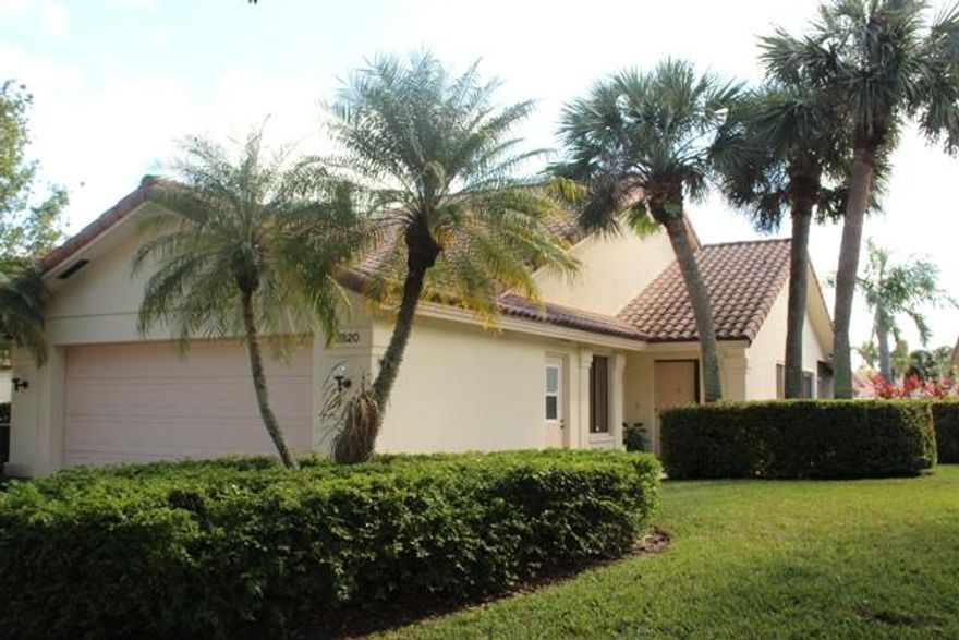 ***OPEN HOUSE*** 2/3/18 from 12:00pm -2:00pm Lovely lakefront home in Saratoga Pointe with oversized lot-Open floor plan with vaulted ceilings. Kitchen has been updated with  soft close doors, newer appliances and quartz counter tops.  Bathrooms also have updated  cabinets, fixtures and quartz countertops. 
Three generous sized bedrooms, one with a loft offering extra living space for many options (den/office/teen room)  Beautiful covered back patio with stunning lake views--Ac has also been replaced.  This home is a must see. Pristine!! This quiet neighborhood is DiVosta built and offers access to tennis, pools, dog park and more. Close to City Place, Outlet Mall,many dining options and airport.
Furniture is negotiable. Priced to sell!