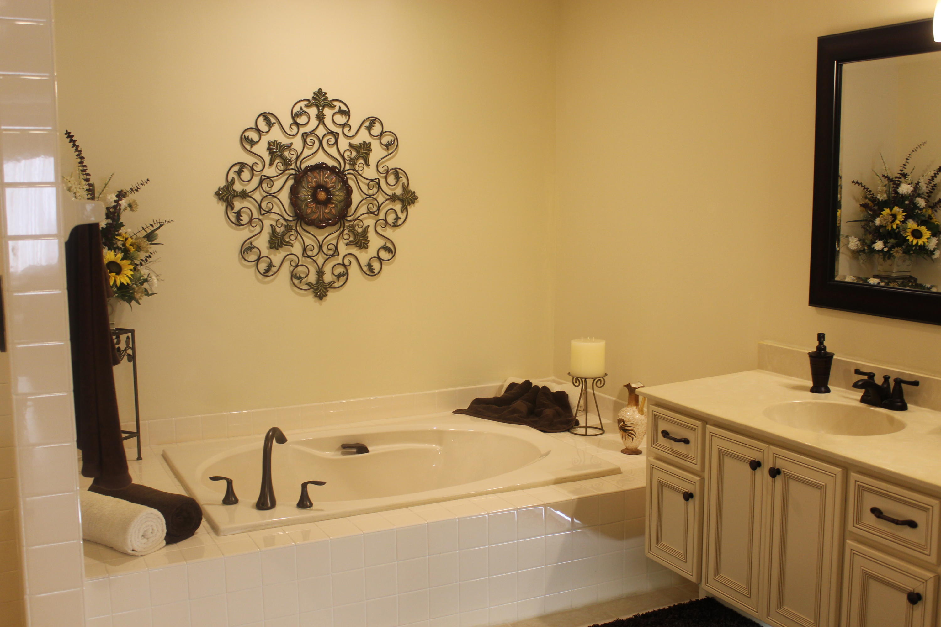 Saratoga Pointe - Residential