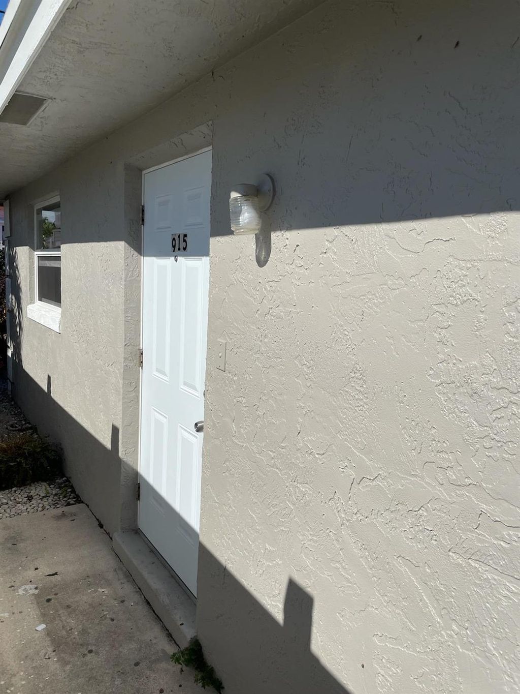 Photo of 915 S N Street, Lake Worth Beach, FL 33460 (MLS # R11027326)