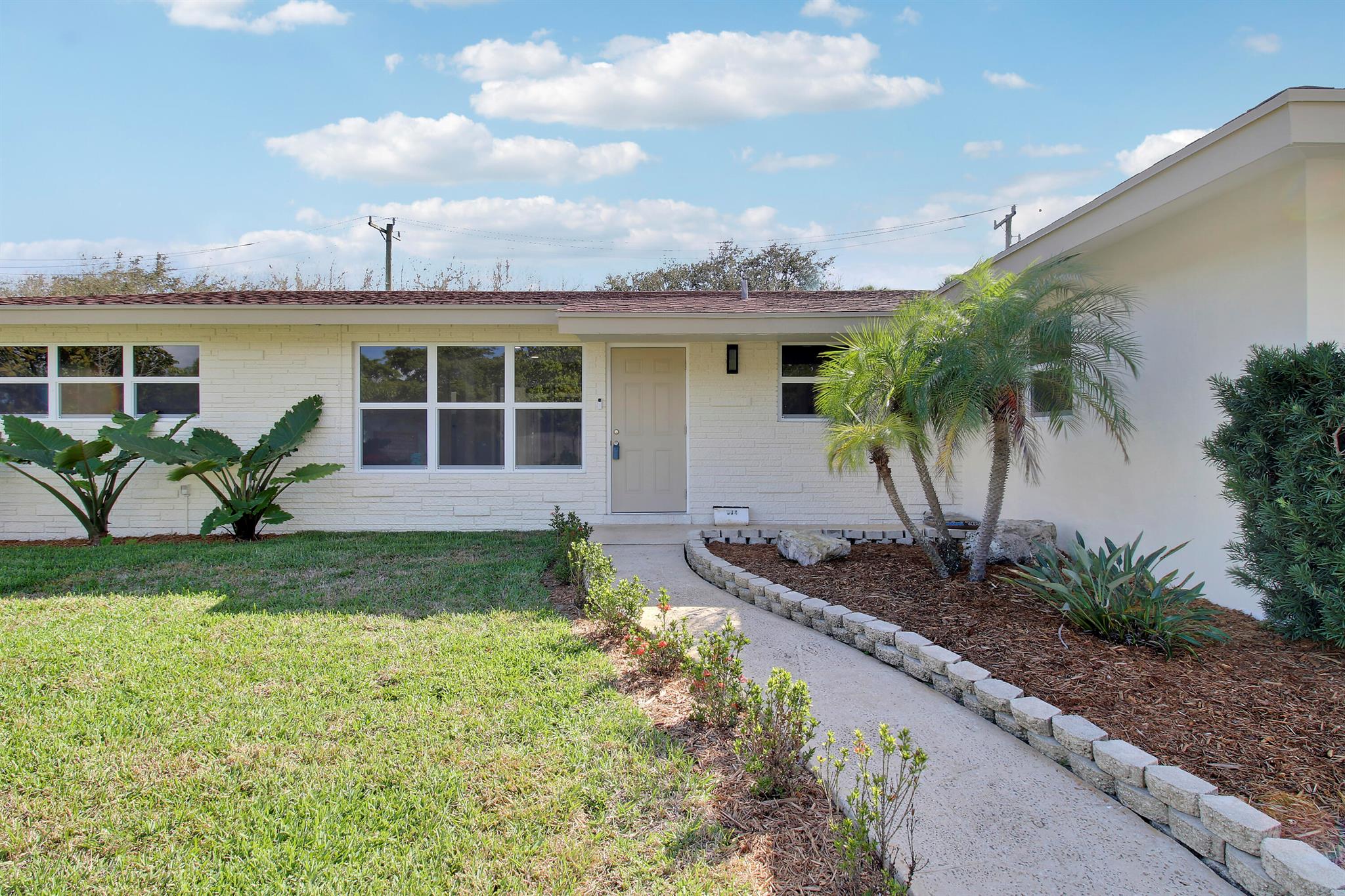334 SW 14 Th Avenue
