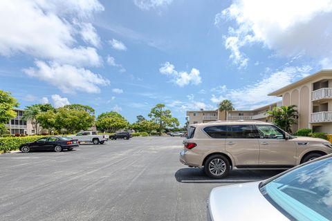 A home in Lake Worth