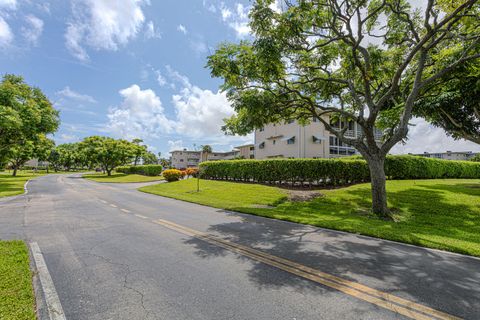 A home in Lake Worth