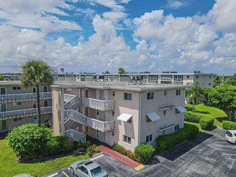 A home in Lake Worth