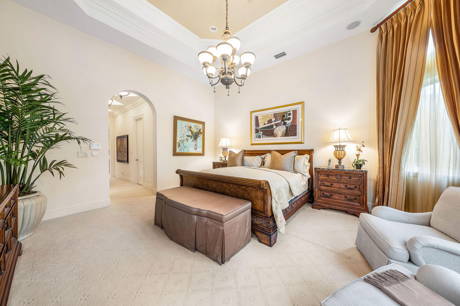 ROYAL PALM YACHT & COUNTRY CLUB - Residential