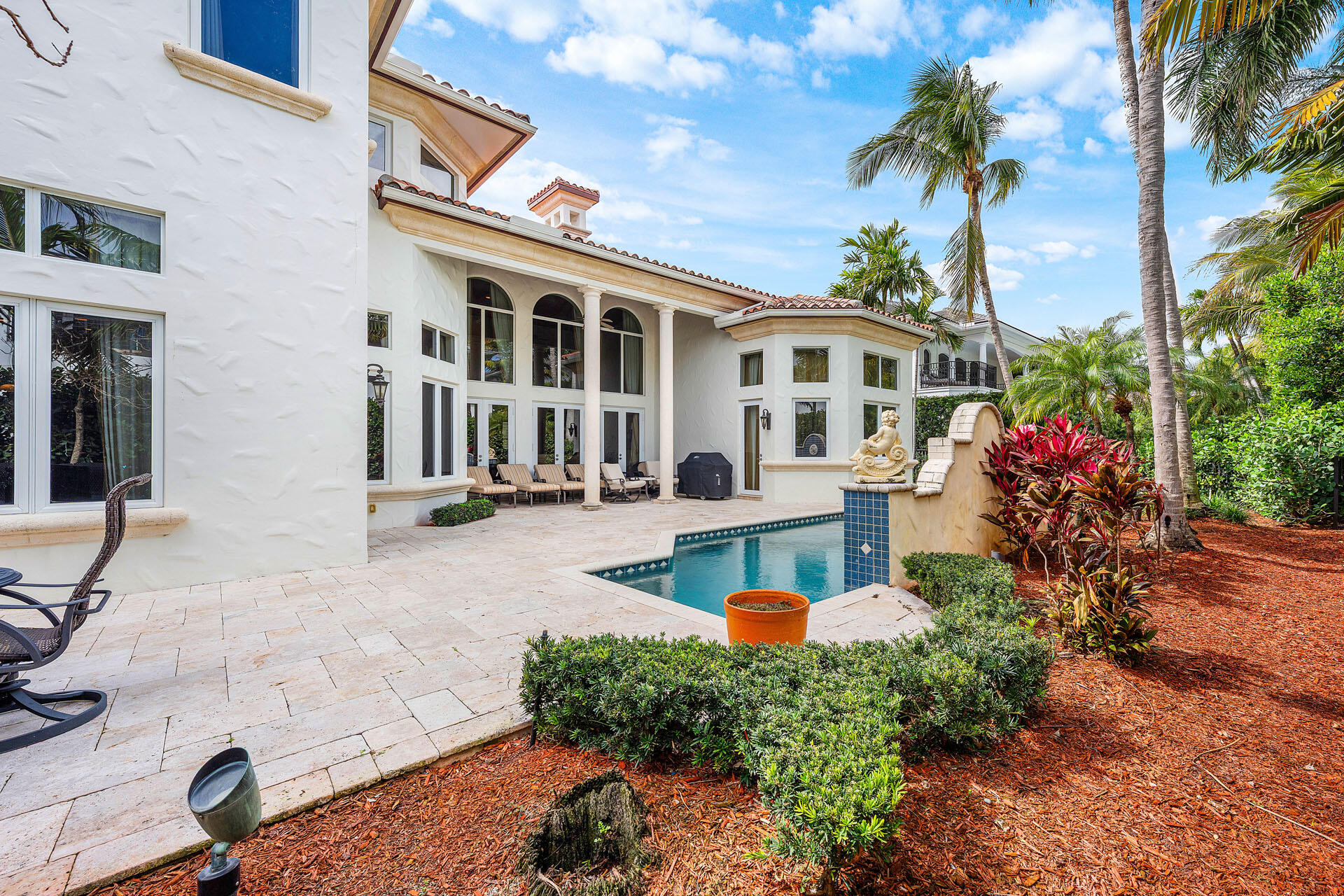 ROYAL PALM YACHT & COUNTRY CLUB - Residential