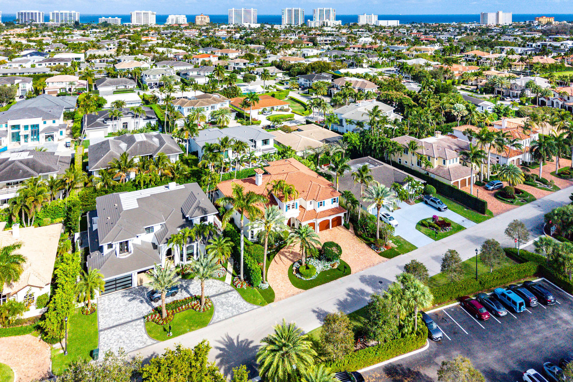 ROYAL PALM YACHT & COUNTRY CLUB - Residential