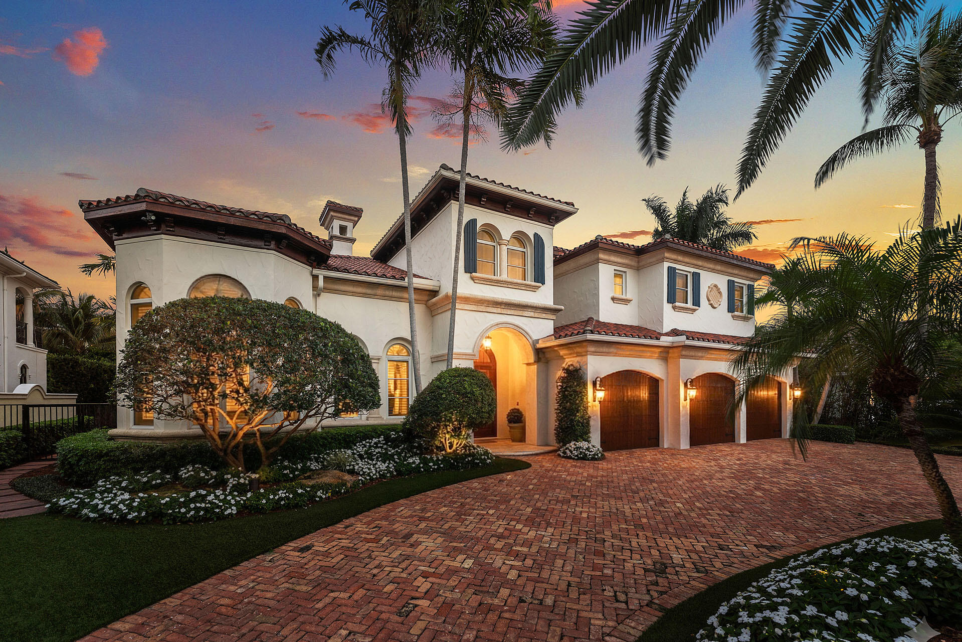 ROYAL PALM YACHT & COUNTRY CLUB - Residential