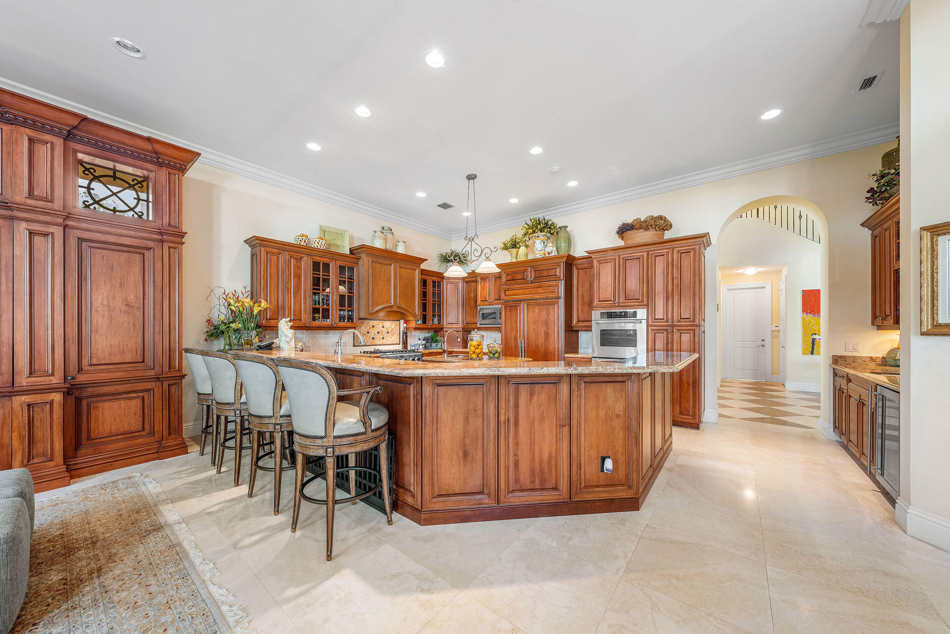 ROYAL PALM YACHT & COUNTRY CLUB - Residential