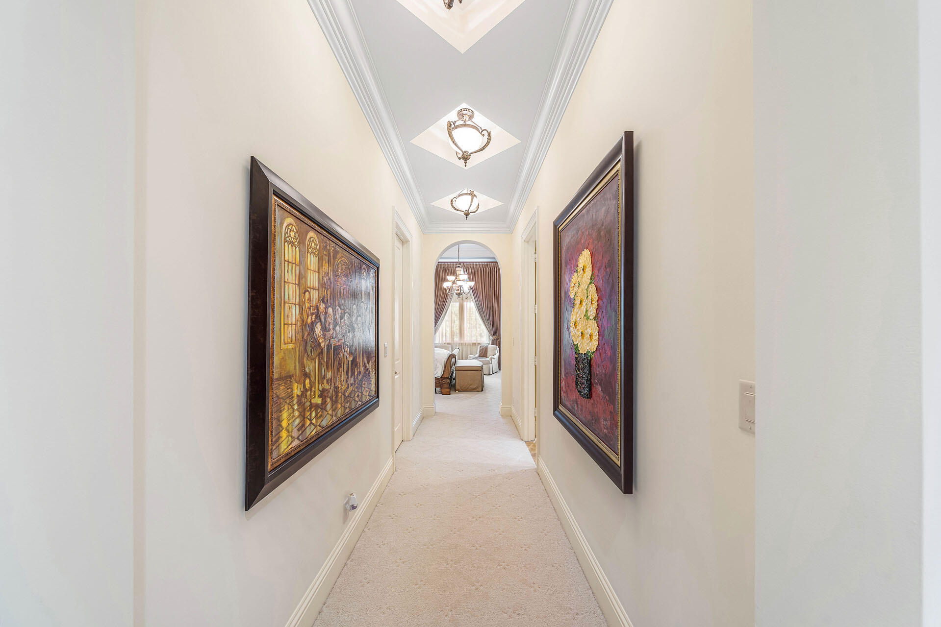 ROYAL PALM YACHT & COUNTRY CLUB - Residential