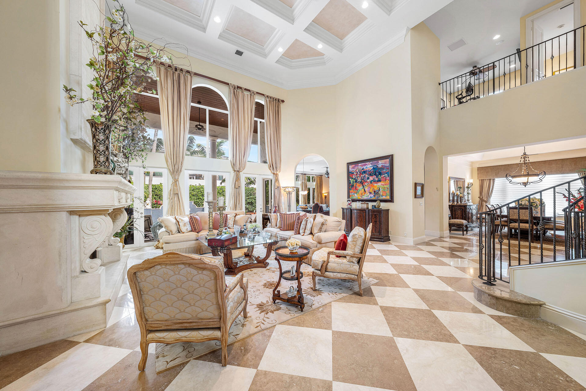 ROYAL PALM YACHT & COUNTRY CLUB - Residential