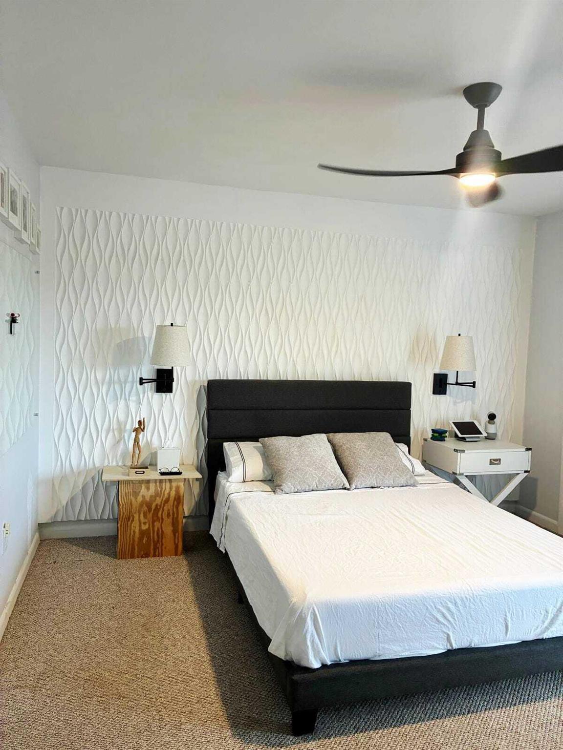 Palm Lake Condo - Residential