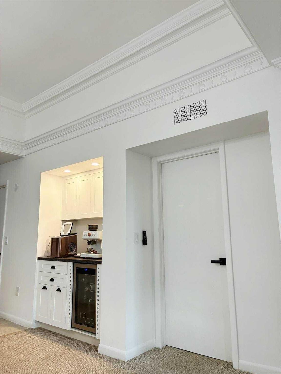 Palm Lake Condo - Residential