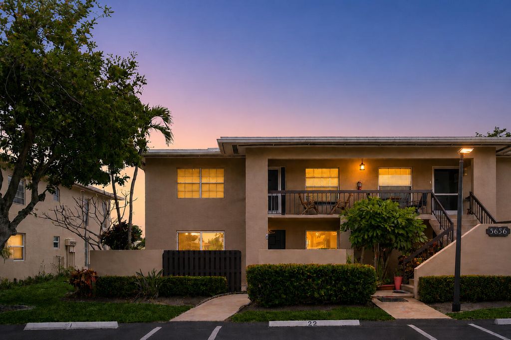 Photo of 5656 Via Delray Boulevard, Delray Beach, FL 33484 (MLS # B26038541)