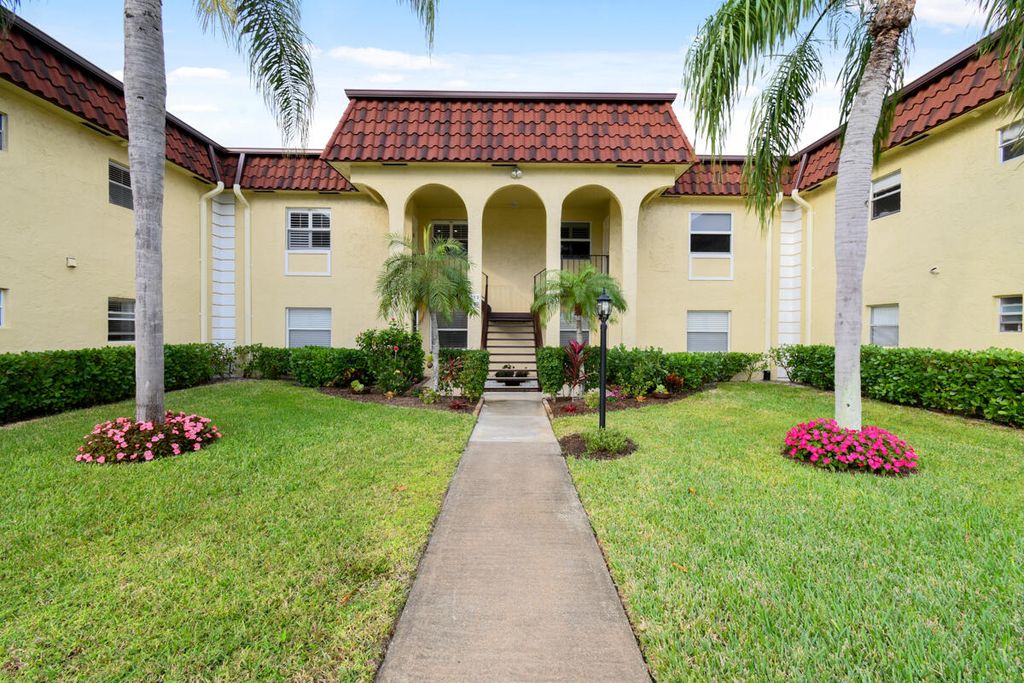 Photo of 717 S Us Highway 1 #113, Jupiter, FL 33477 (MLS # R10954302)