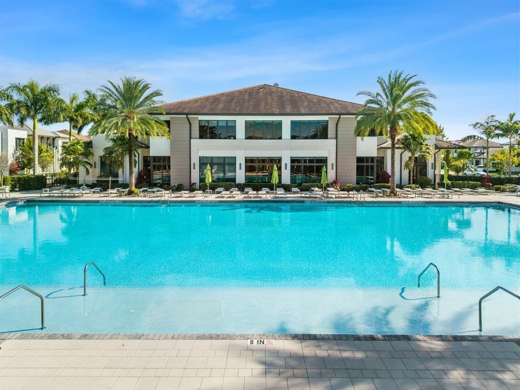 DOWNTOWN DORAL SOUTH PHASE ONE - Residential Lease