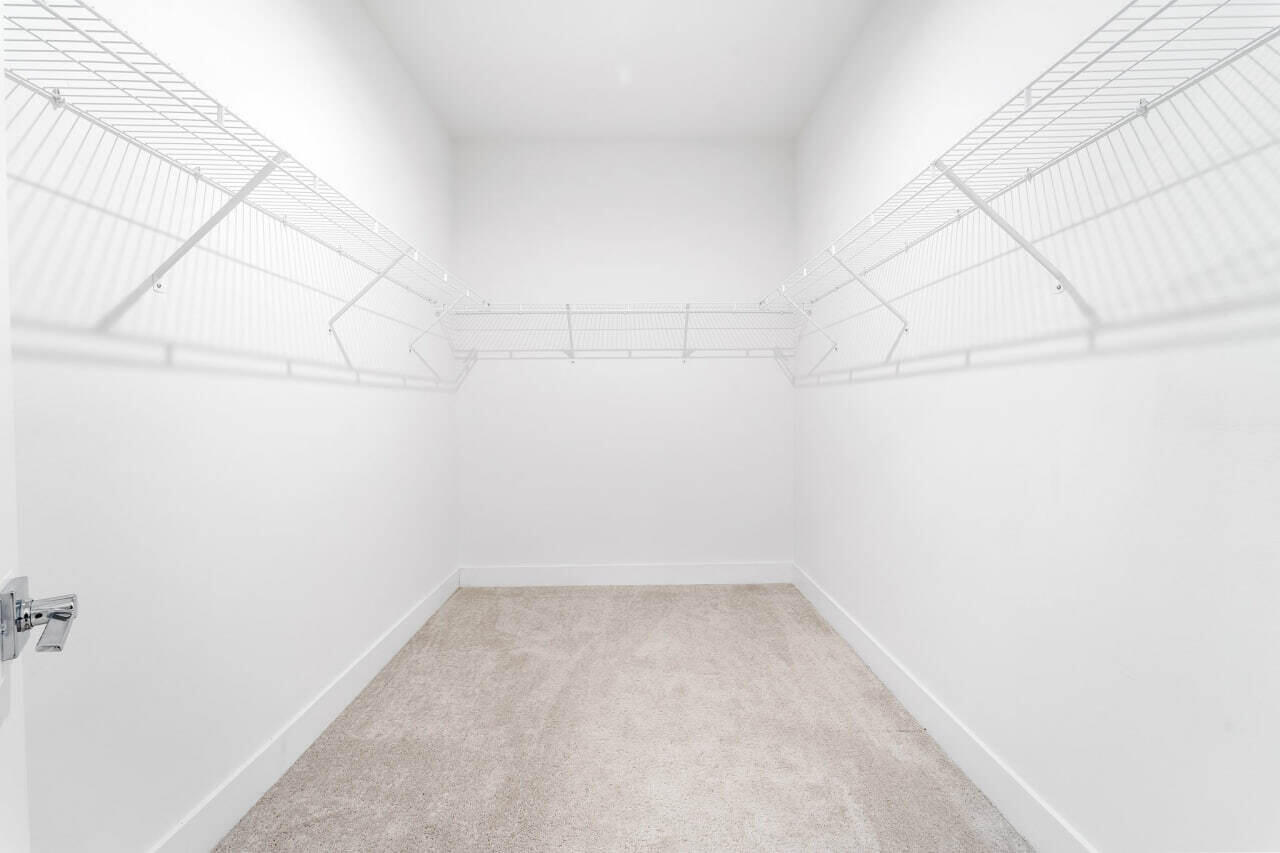 DOWNTOWN DORAL SOUTH PHASE ONE - Residential Lease