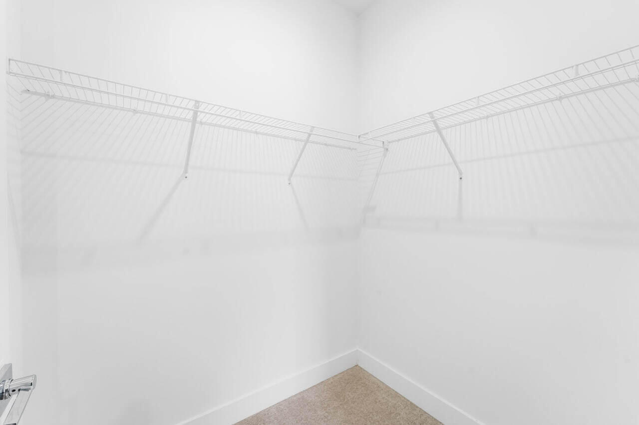 DOWNTOWN DORAL SOUTH PHASE ONE - Residential Lease