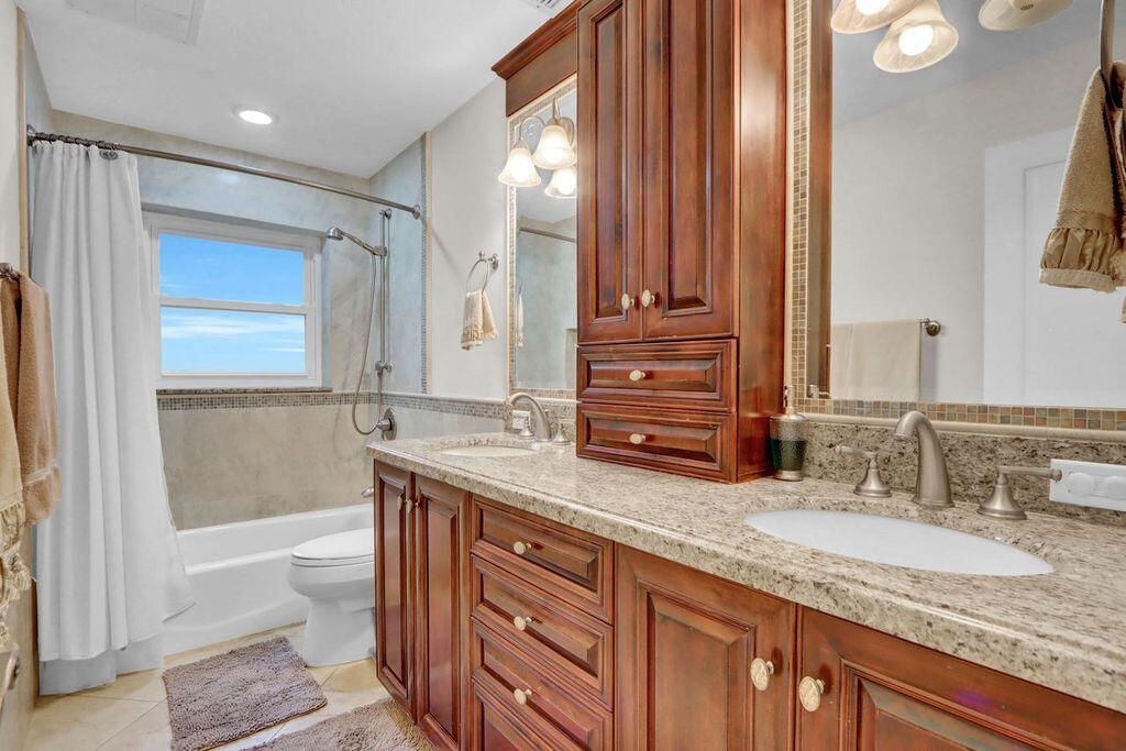 Colonnade - Residential Lease