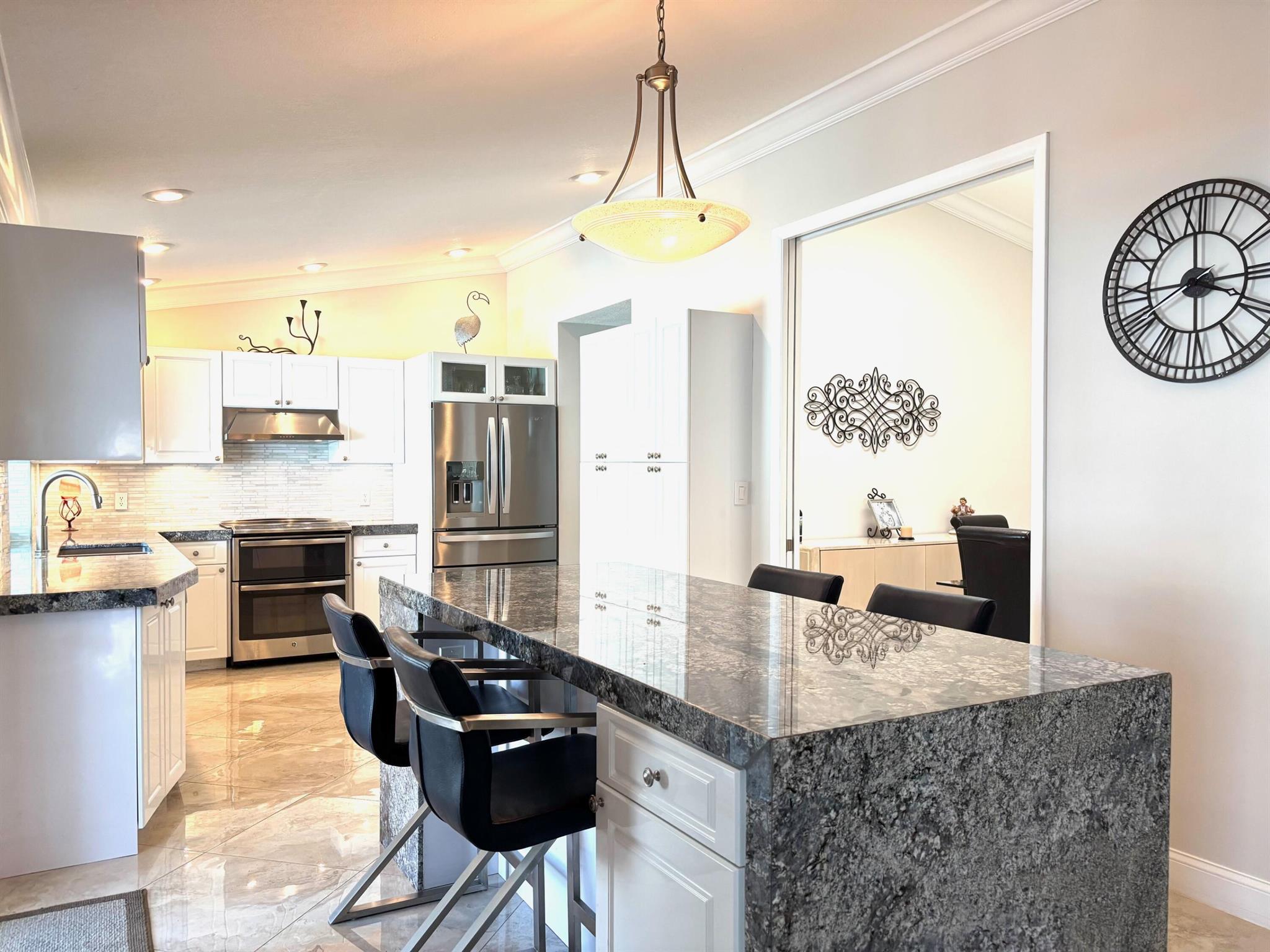 Colonnade - Residential Lease