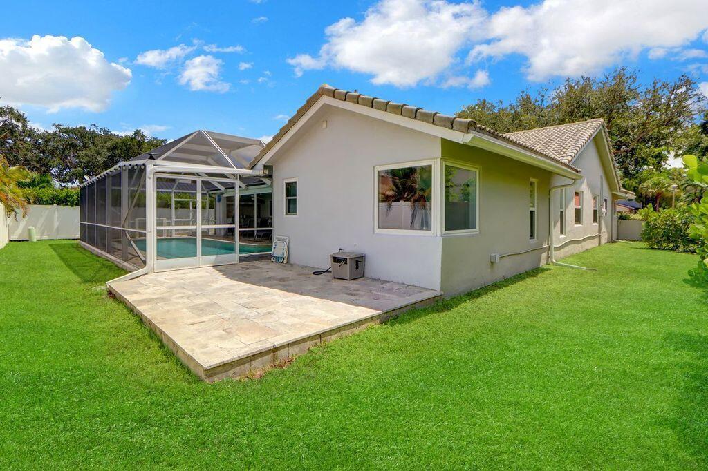 Colonnade - Residential Lease