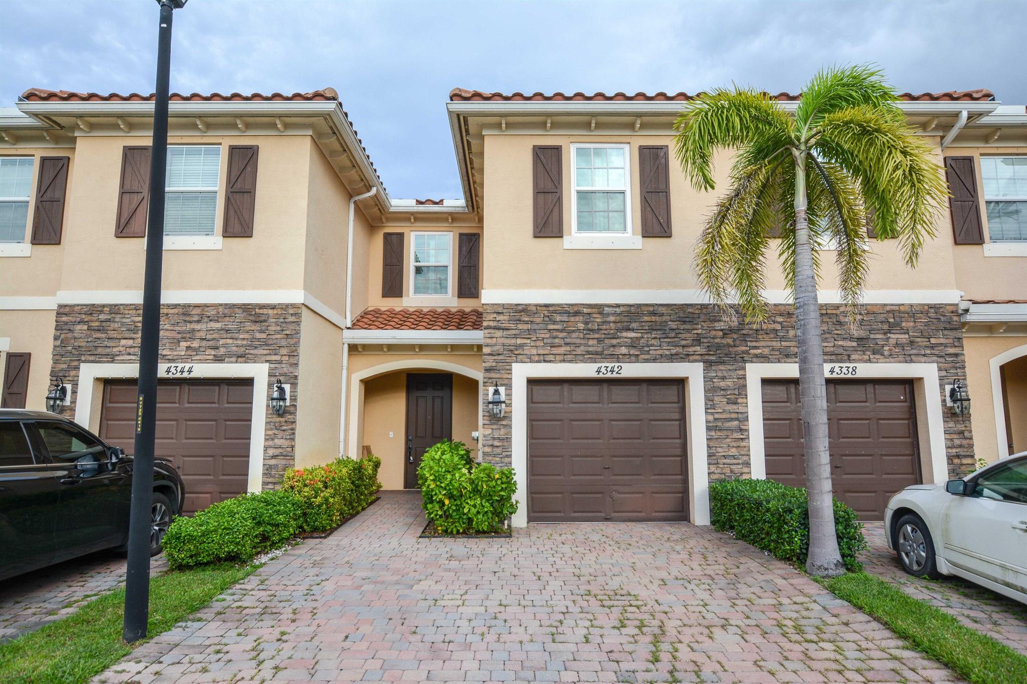 Beautiful and spacious two story townhome now available for rental. Offering 3 beds 2.5 baths, high ceilings, newer kitchen, a patio, built-in closet storage, W/D in unit, and a 1 car garage- this home is perfect for everyone! All windows are impact. This is a gated community and HOA requires minimum 620 credit score.