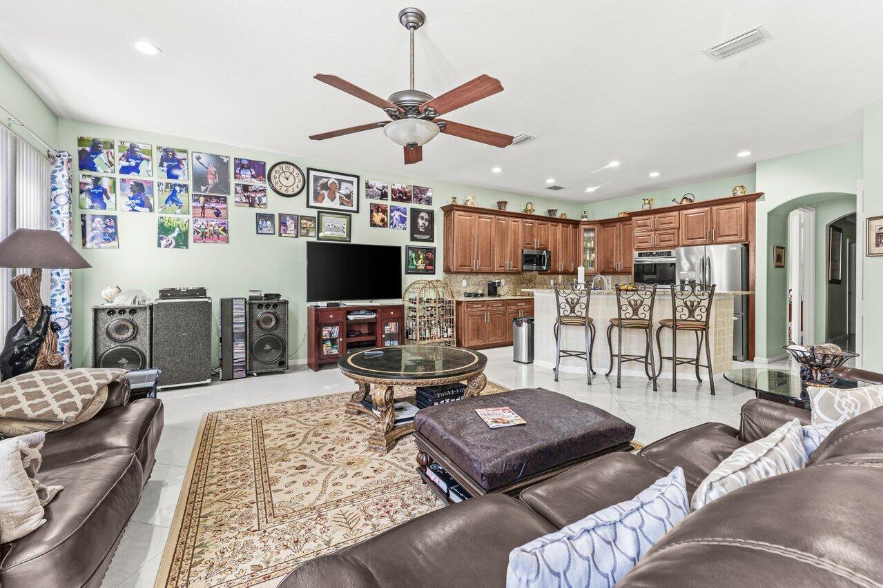 MADISON GREEN 1 PARS A, H - Residential