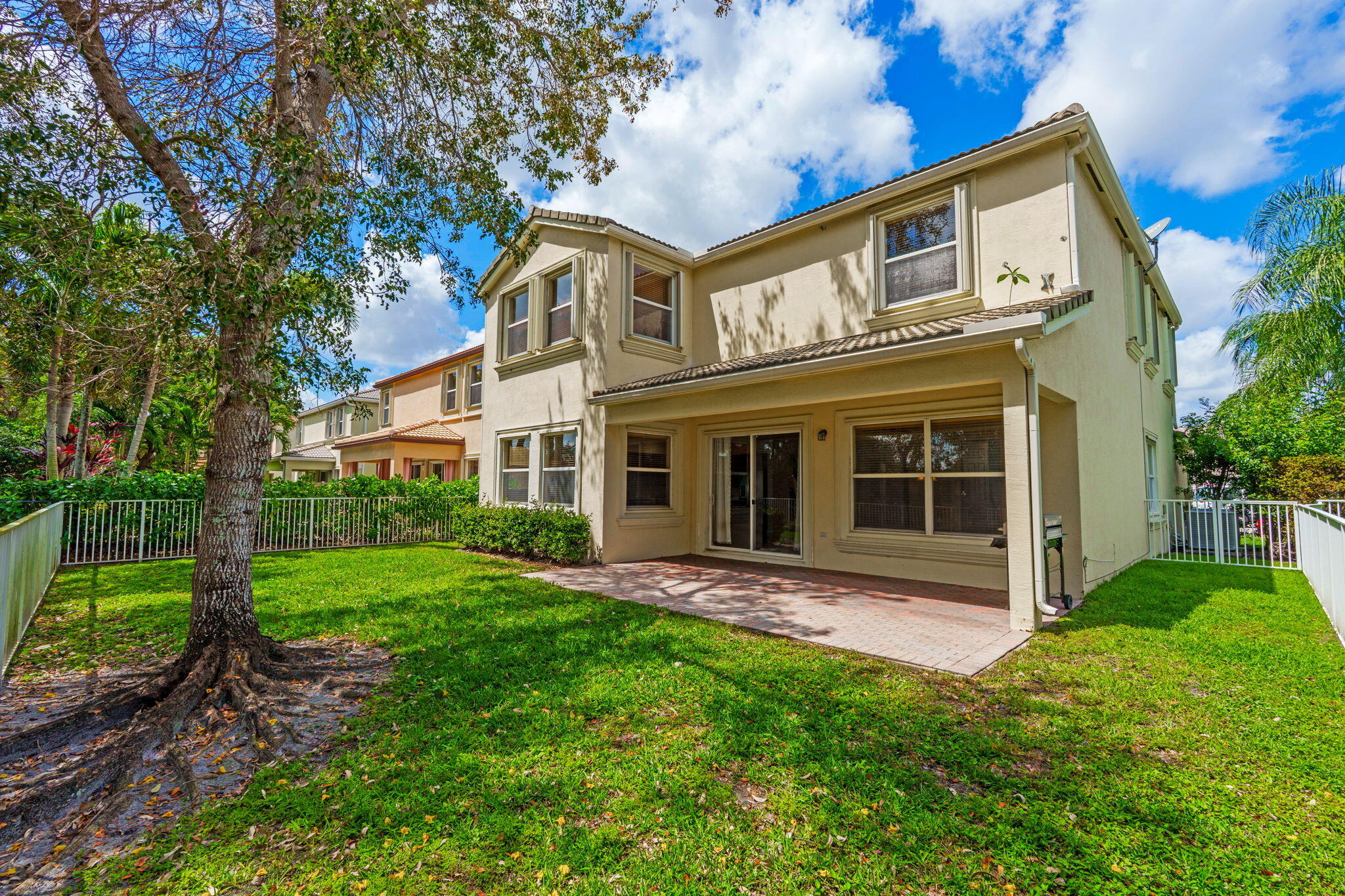 OLYMPIA PL 2 - Residential