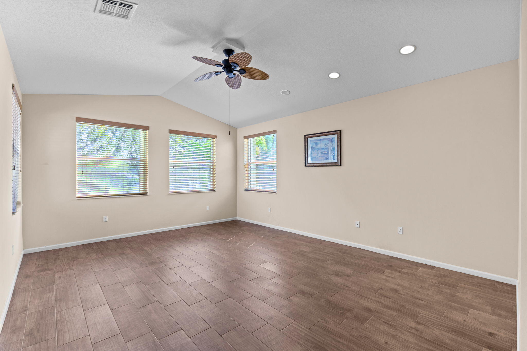 OLYMPIA PL 2 - Residential