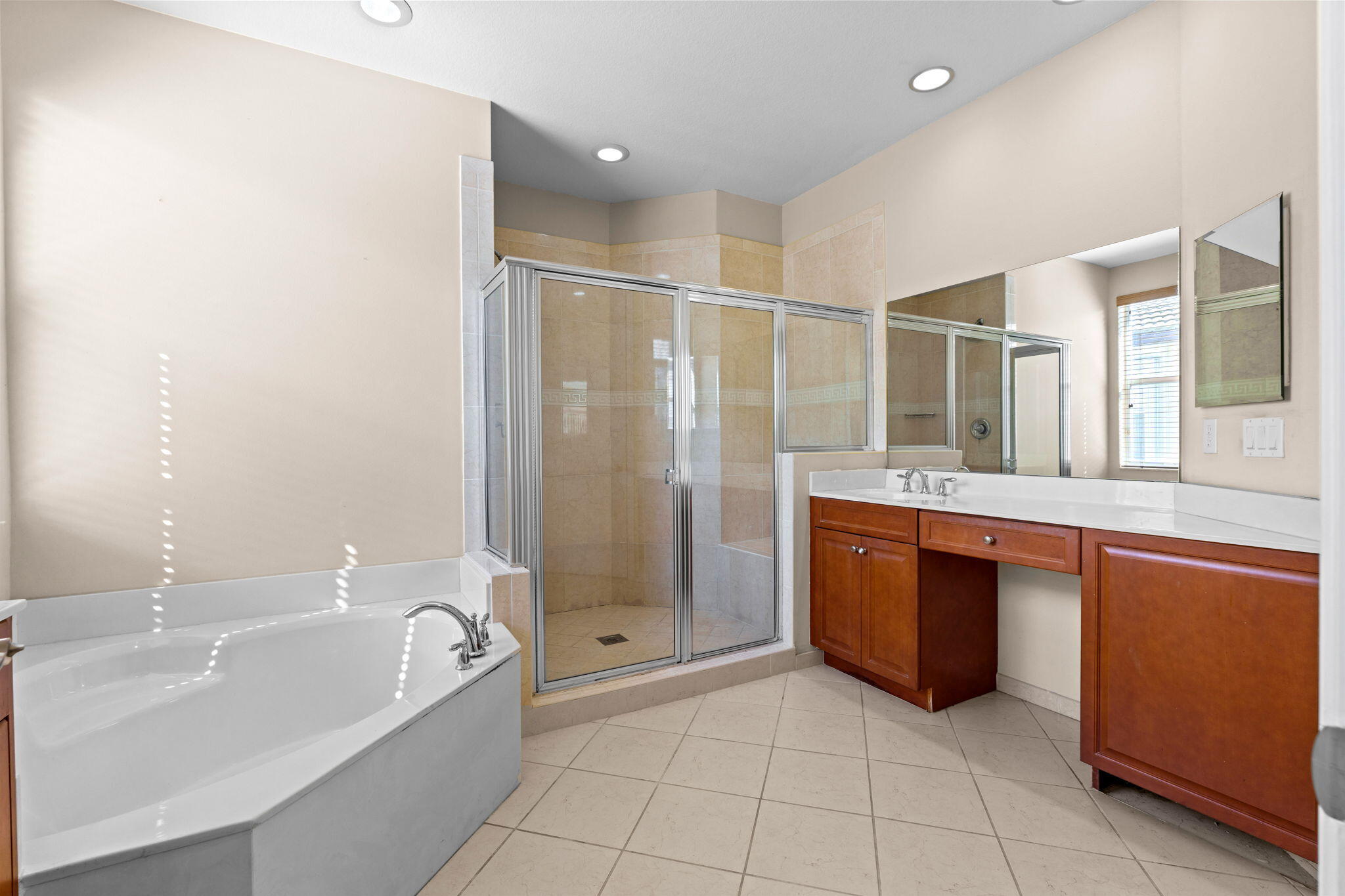 OLYMPIA PL 2 - Residential