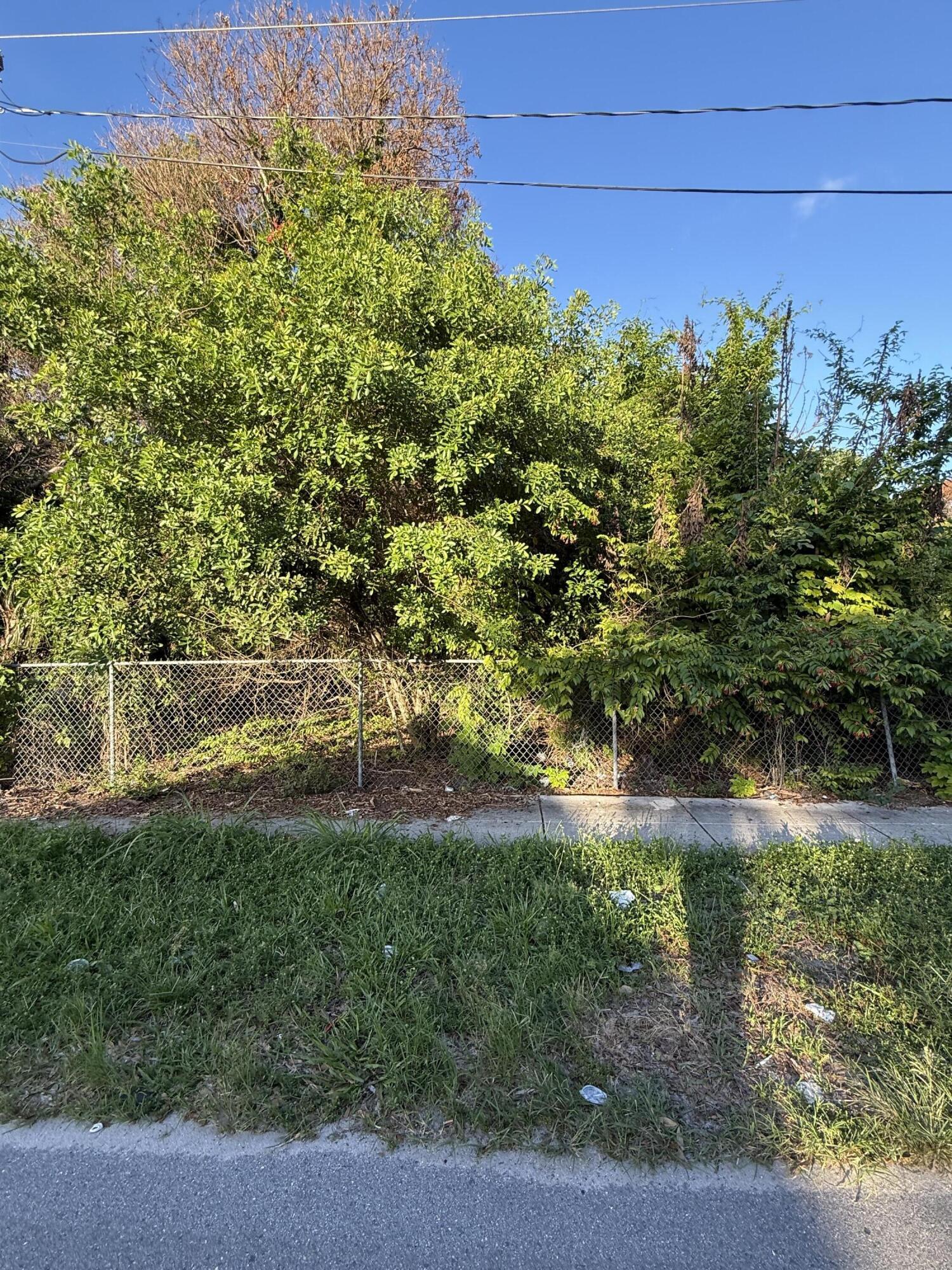 WEST END ADDITION - Land