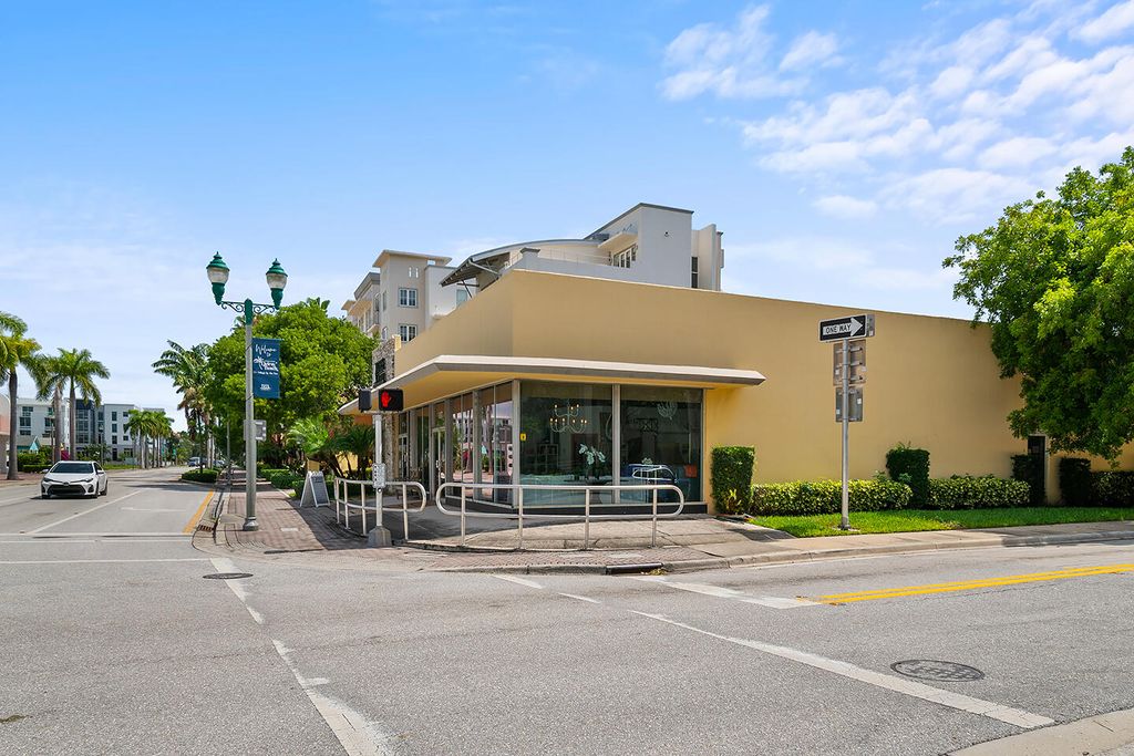 Photo of 117 NE 5th Avenue #B, Delray Beach, FL 33483 (MLS # R11151523)