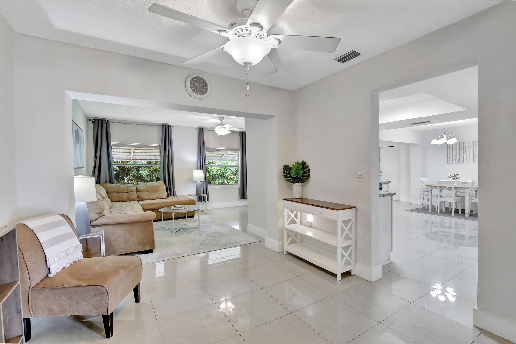 8400 NW 25th St
