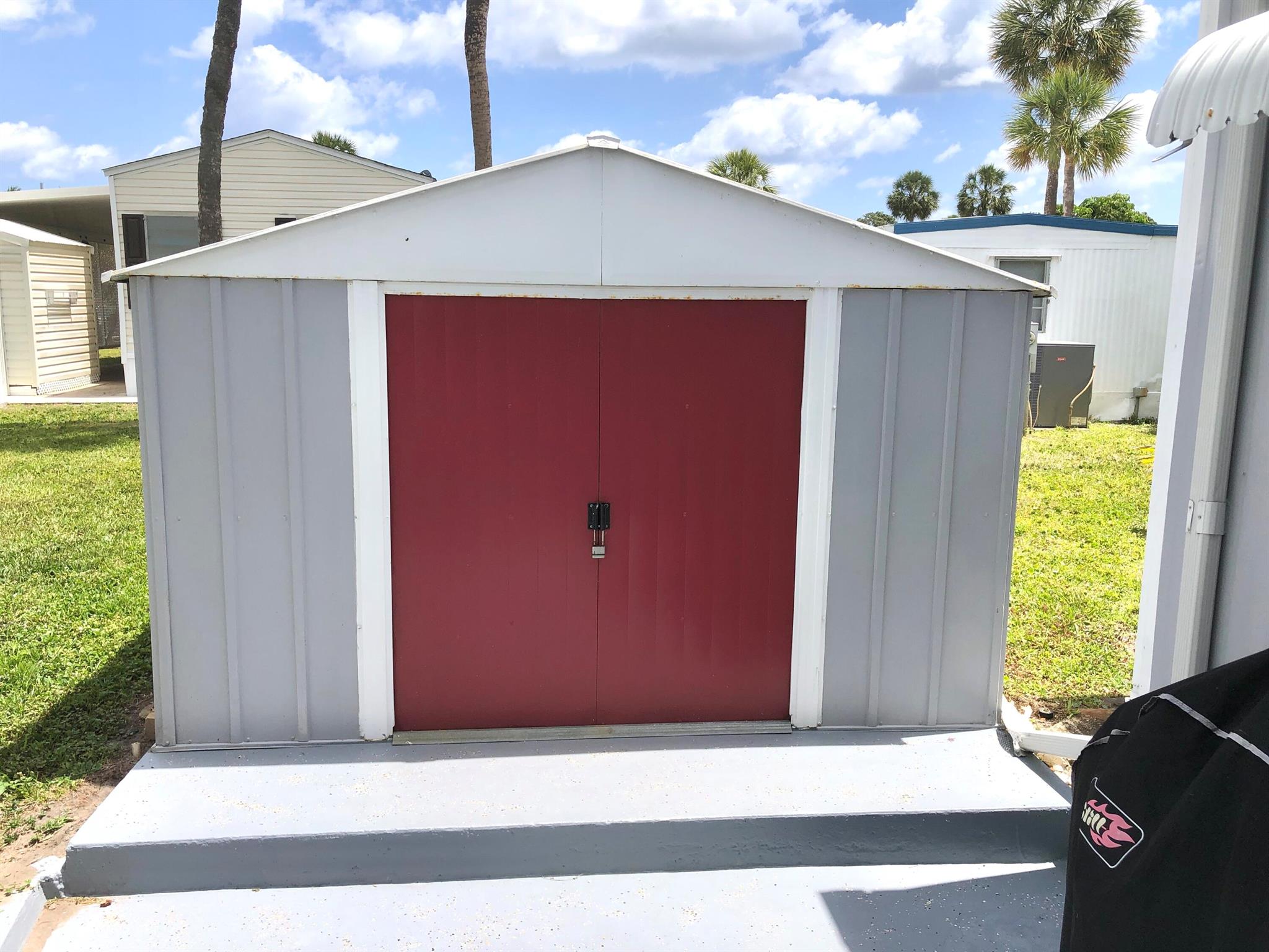 PINE TREE PARK CO-OP - Residential