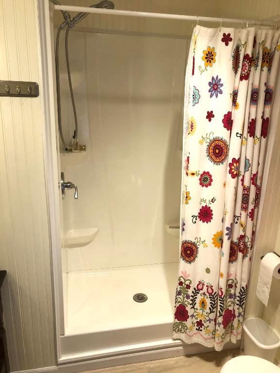 PINE TREE PARK CO-OP - Residential