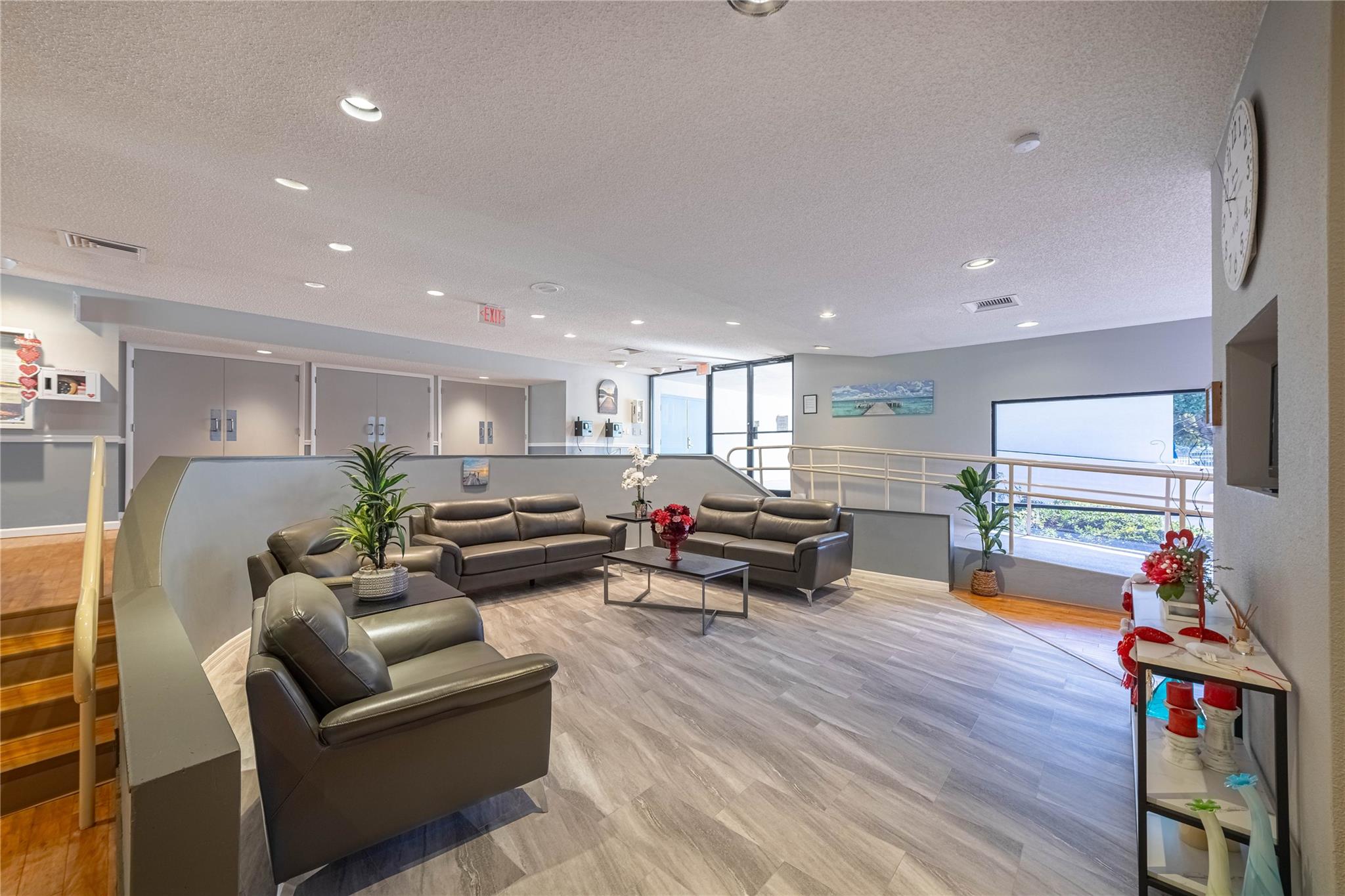 LIME BAY - Residential
