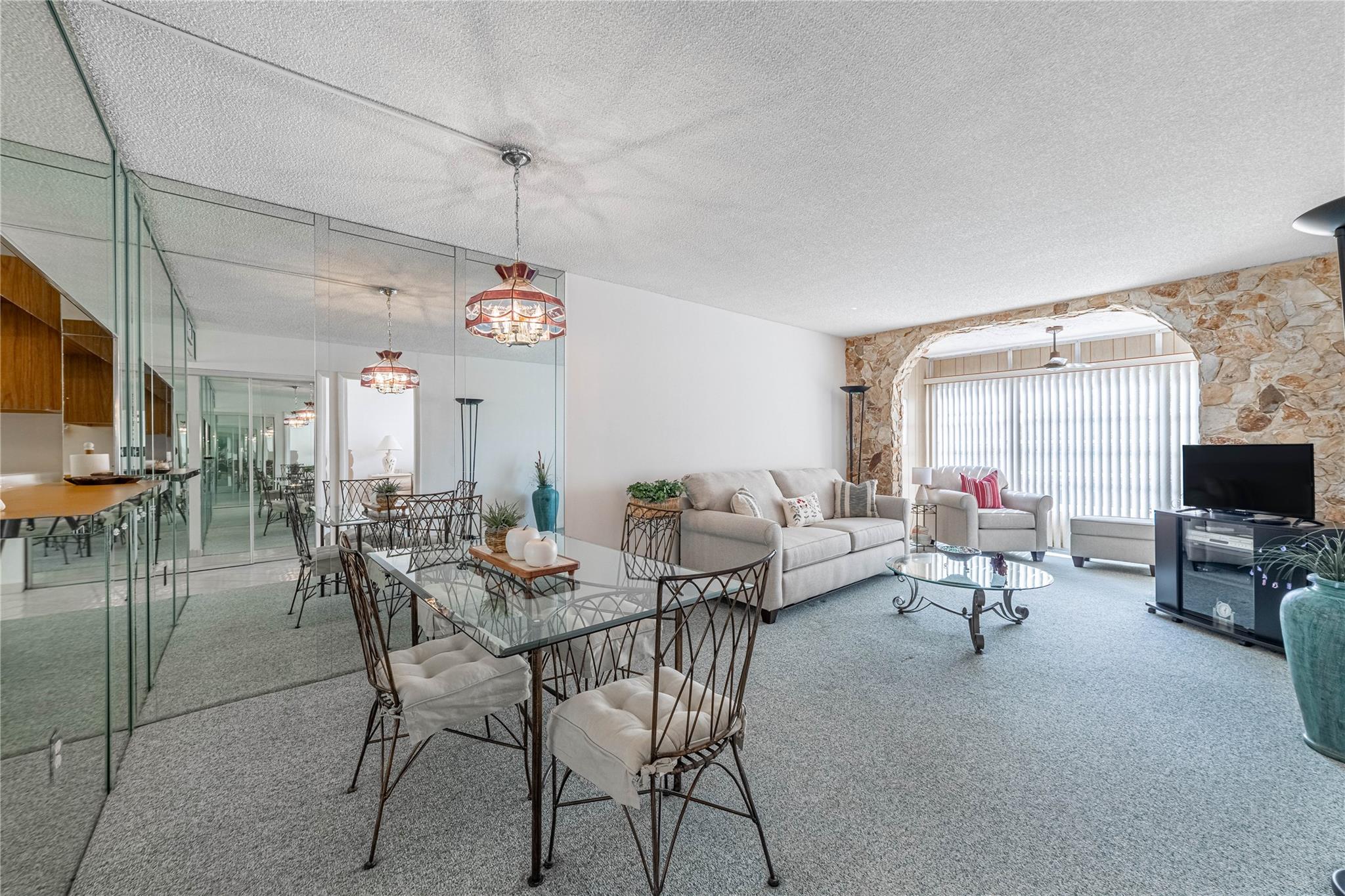 LIME BAY - Residential
