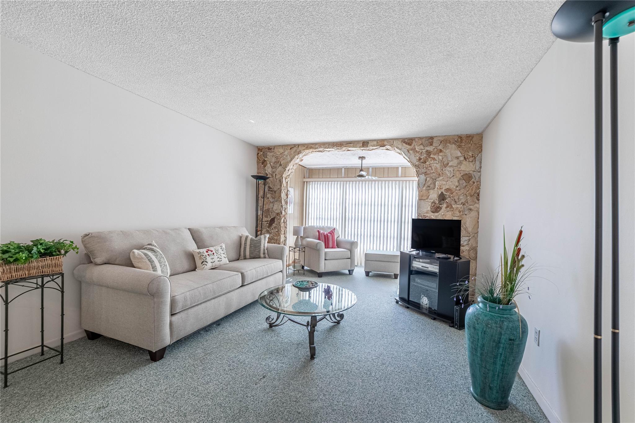 LIME BAY - Residential
