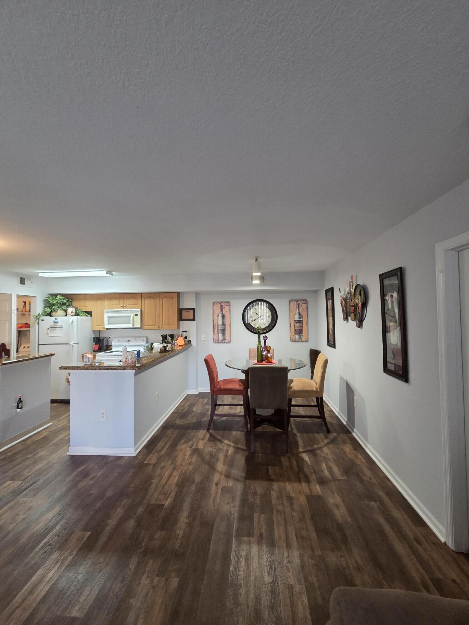 THE CLUB AT ST LUCIE WEST, A CONDOMINIUM - Residential