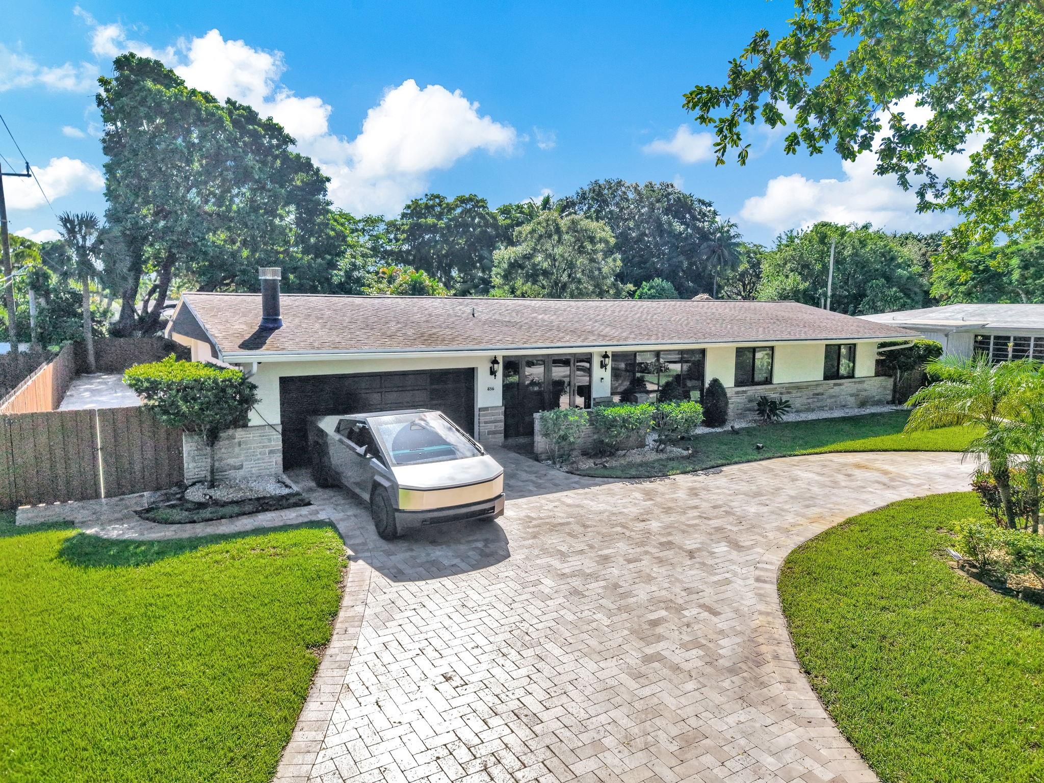 PLANTATION GARDENS 1ST SE - Residential Lease