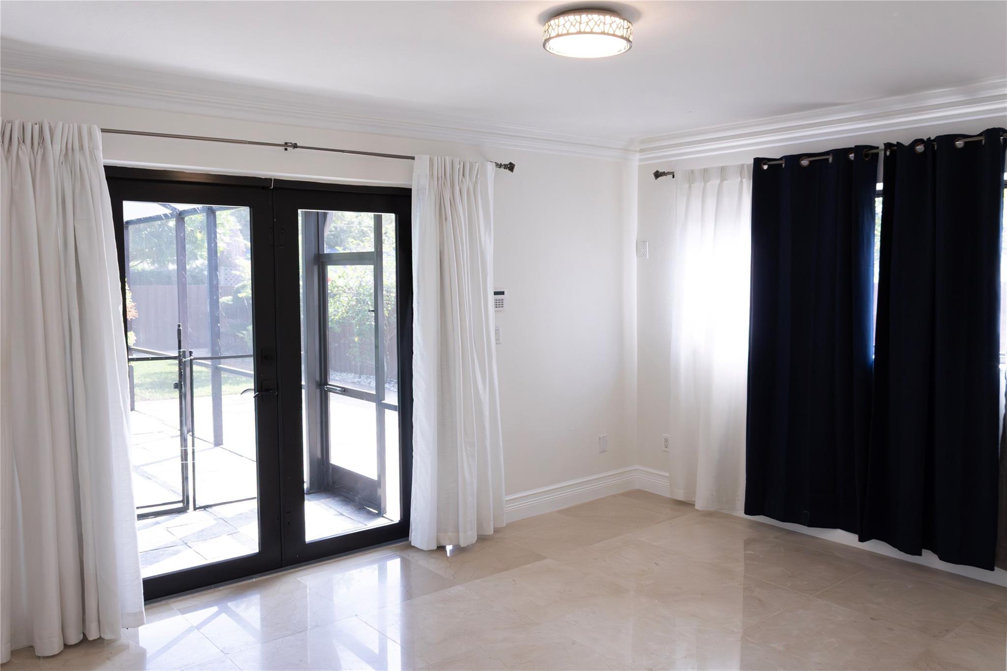 PLANTATION GARDENS 1ST SE - Residential Lease