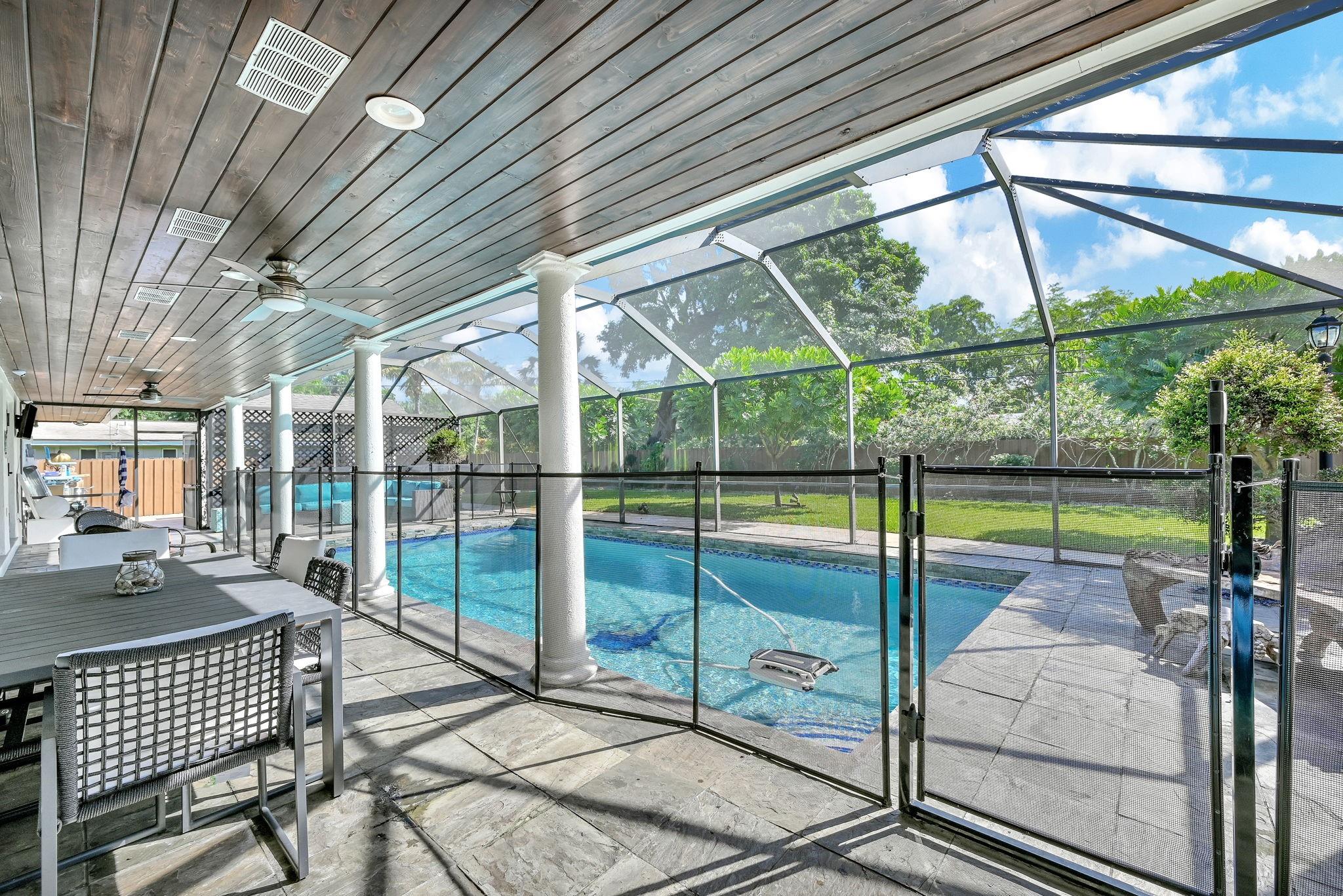PLANTATION GARDENS 1ST SE - Residential Lease