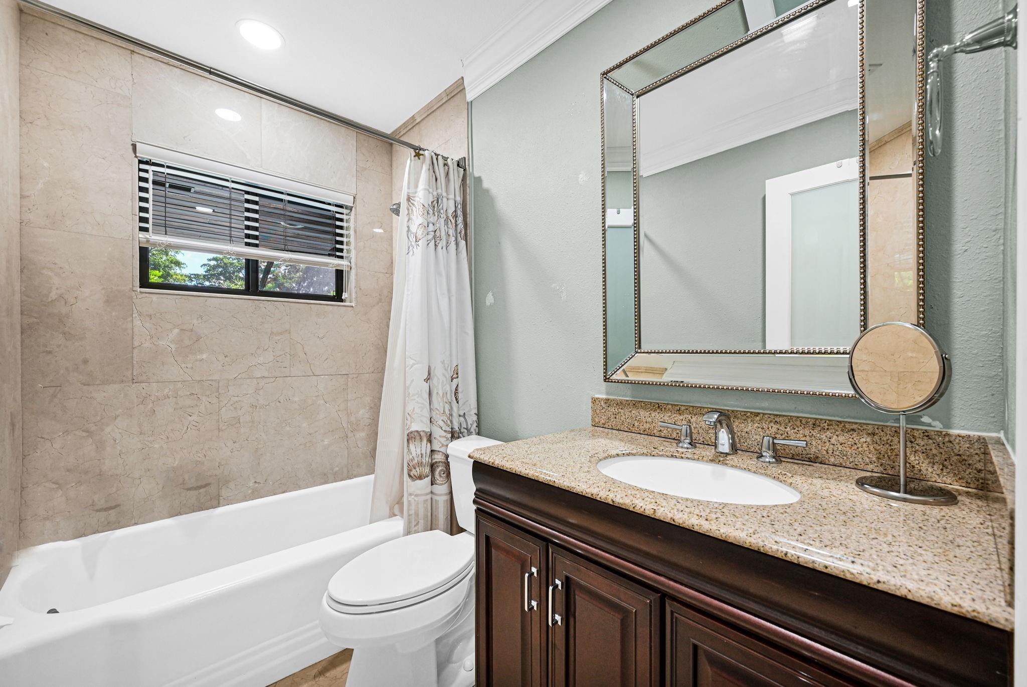 PLANTATION GARDENS 1ST SE - Residential Lease