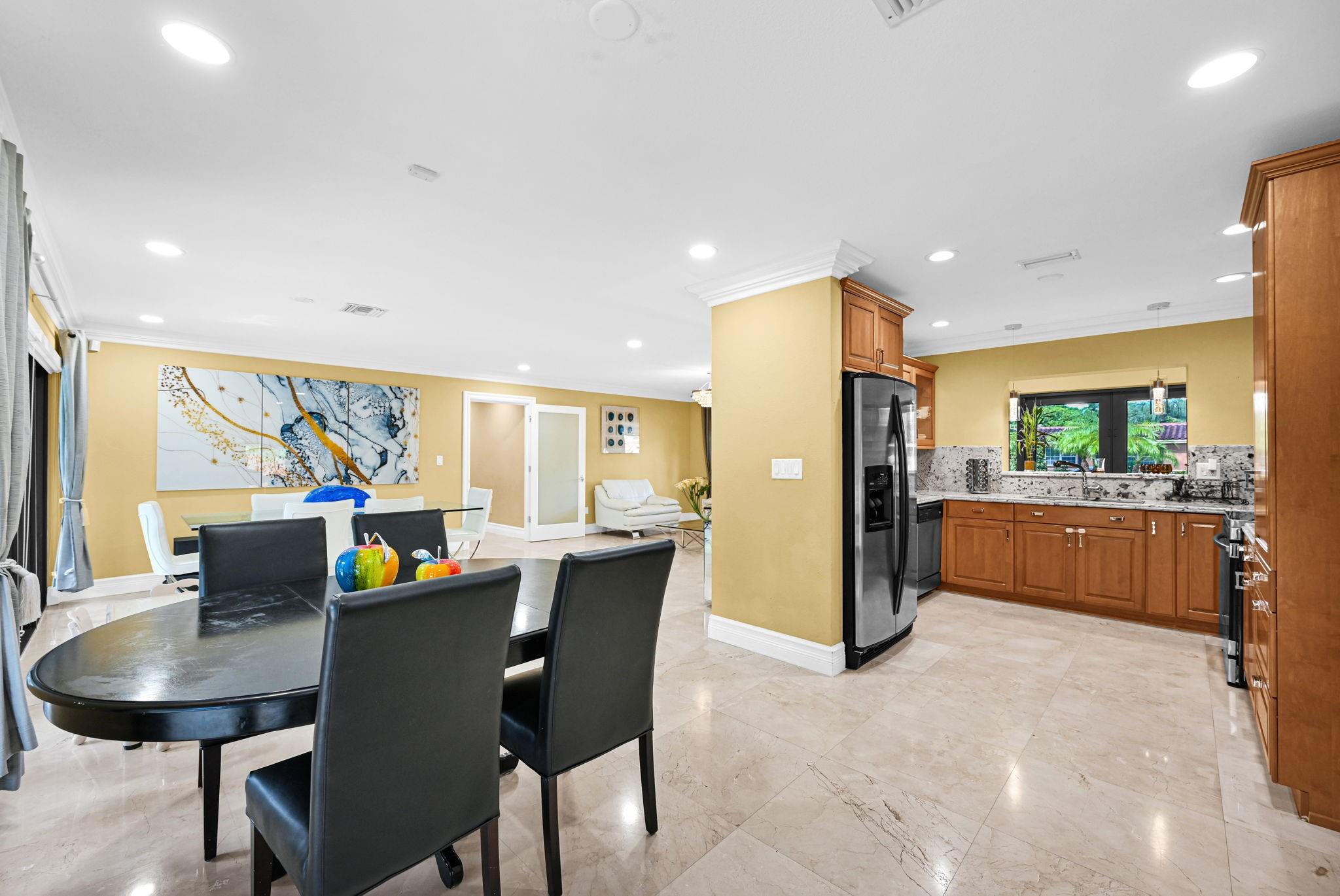 PLANTATION GARDENS 1ST SE - Residential Lease