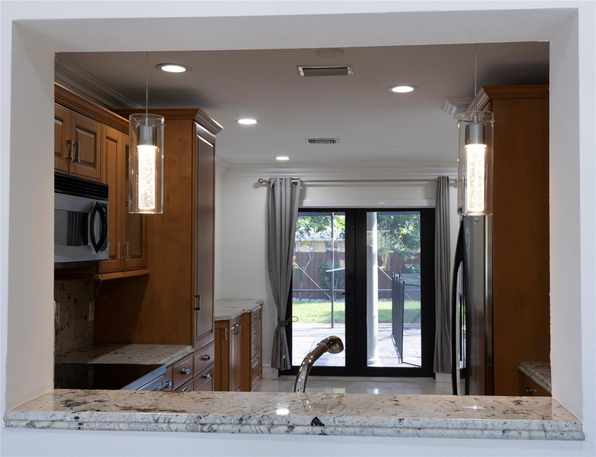 PLANTATION GARDENS 1ST SE - Residential Lease