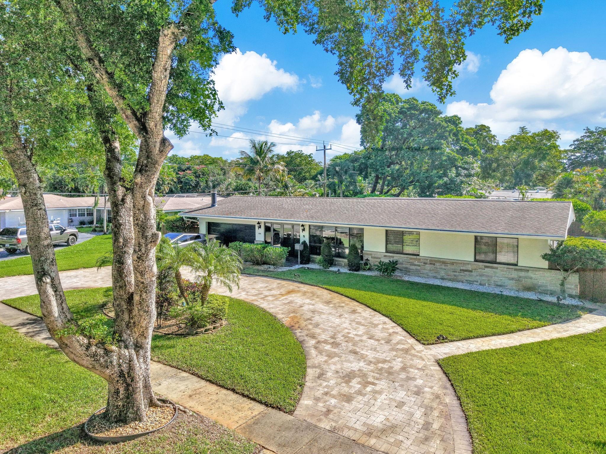 PLANTATION GARDENS 1ST SE - Residential Lease