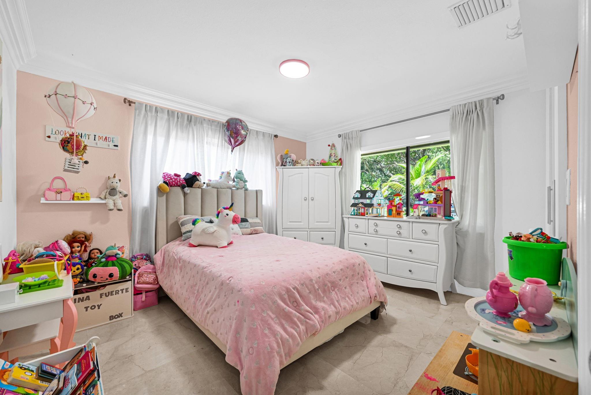 PLANTATION GARDENS 1ST SE - Residential Lease