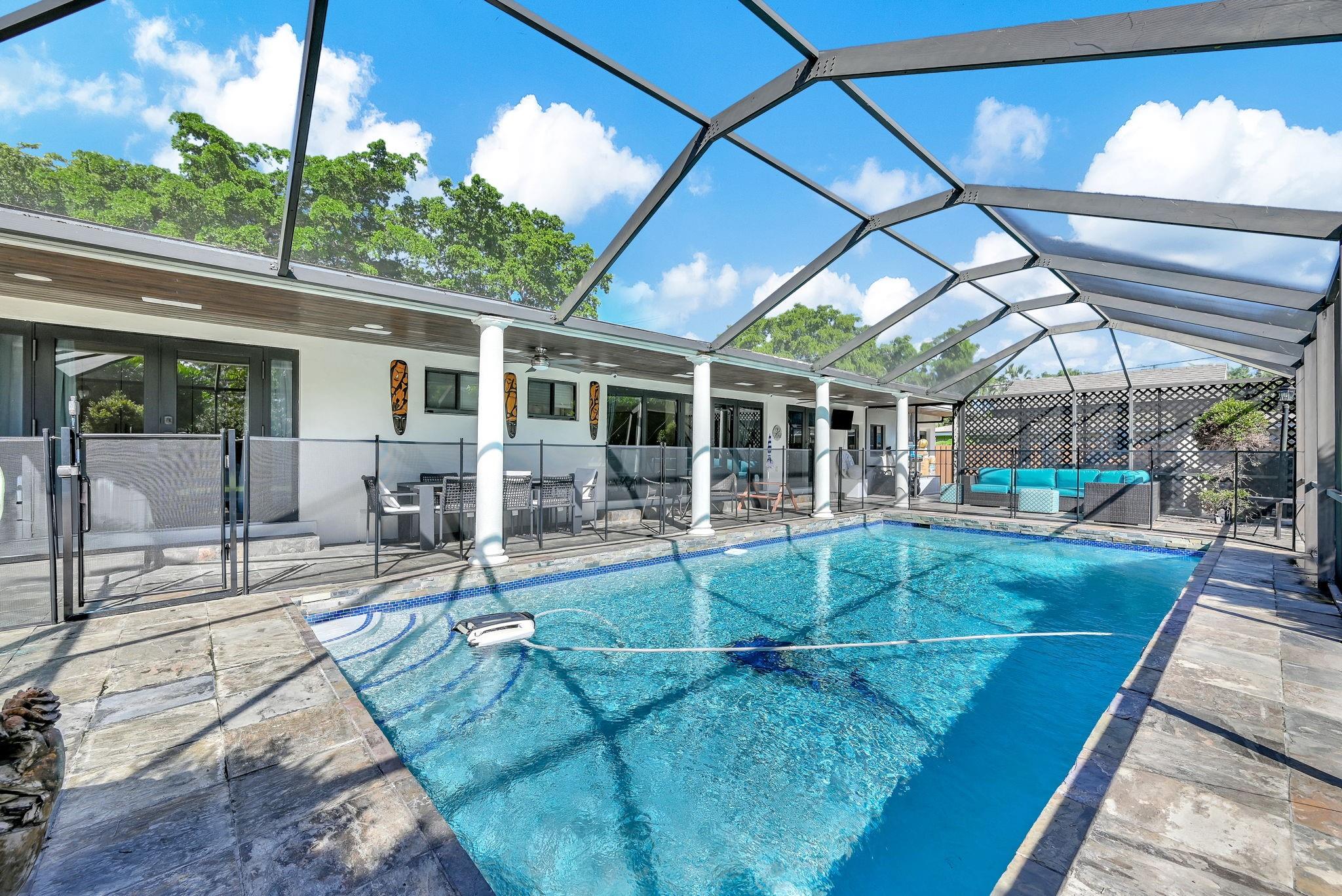 PLANTATION GARDENS 1ST SE - Residential Lease
