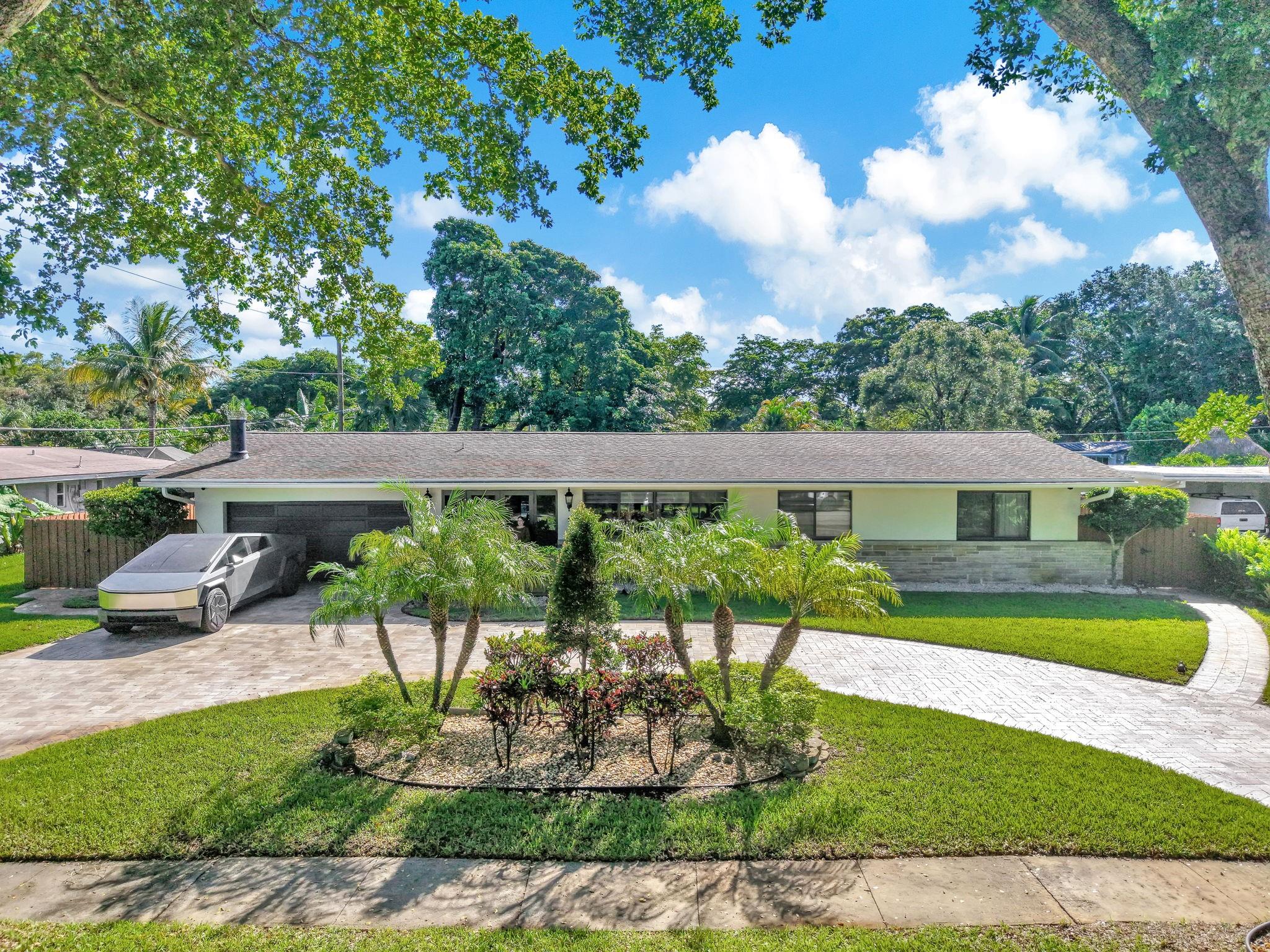 PLANTATION GARDENS 1ST SE - Residential Lease