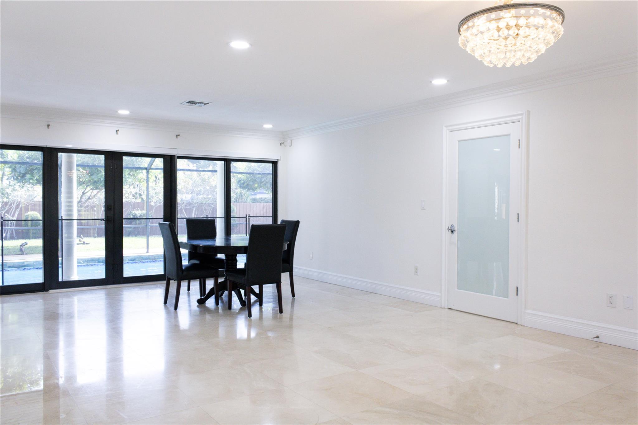 PLANTATION GARDENS 1ST SE - Residential Lease