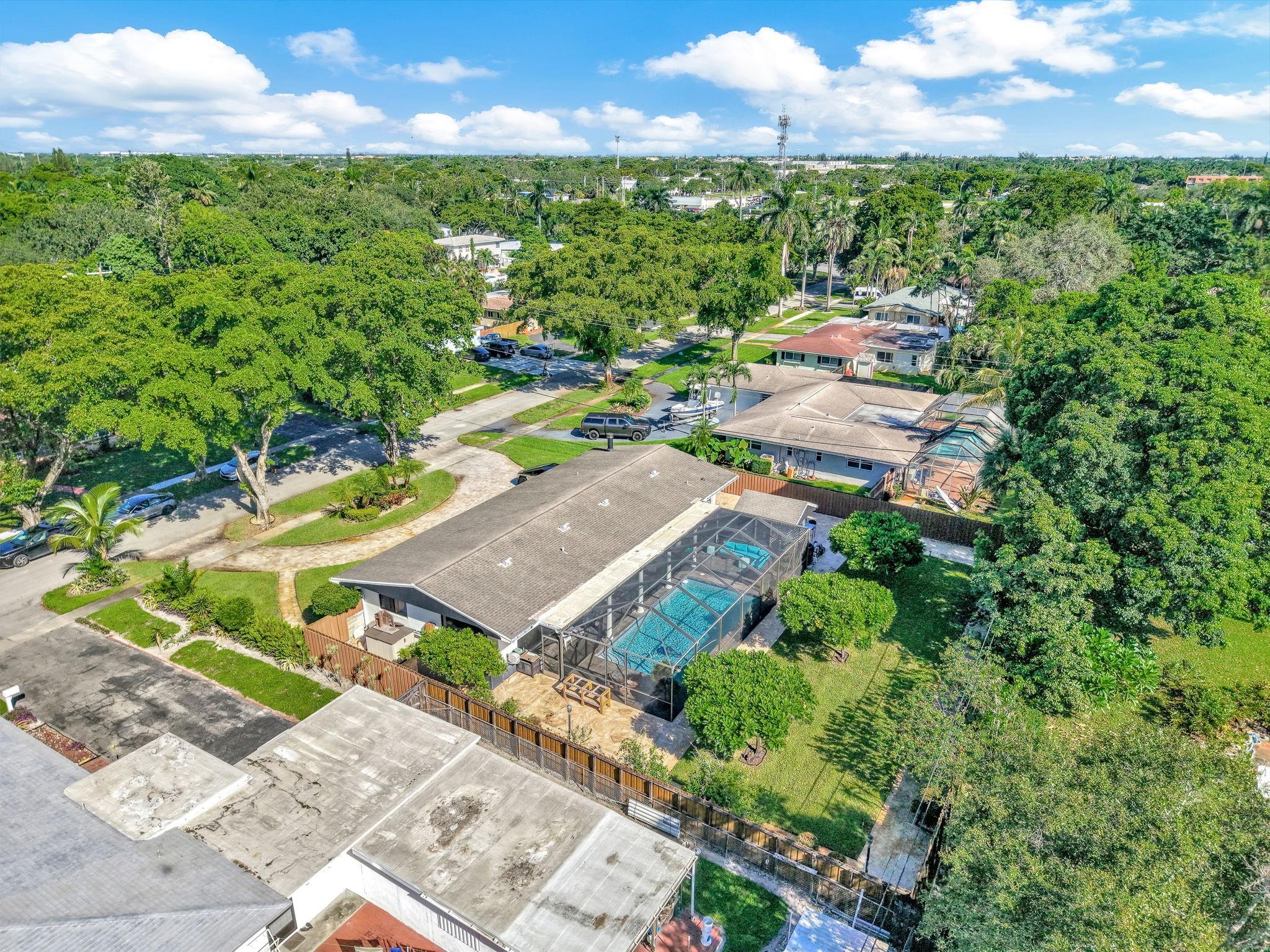 PLANTATION GARDENS 1ST SE - Residential Lease